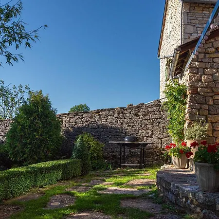 펜션 Le Four D'odilon 6 Personnes A Montignac